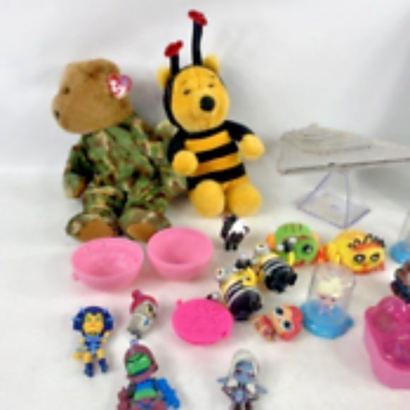 Lot of Children's Toys Star Wars, Wizard of Oz Assorted Pop Culture Collectibles - Picture 6 of 7